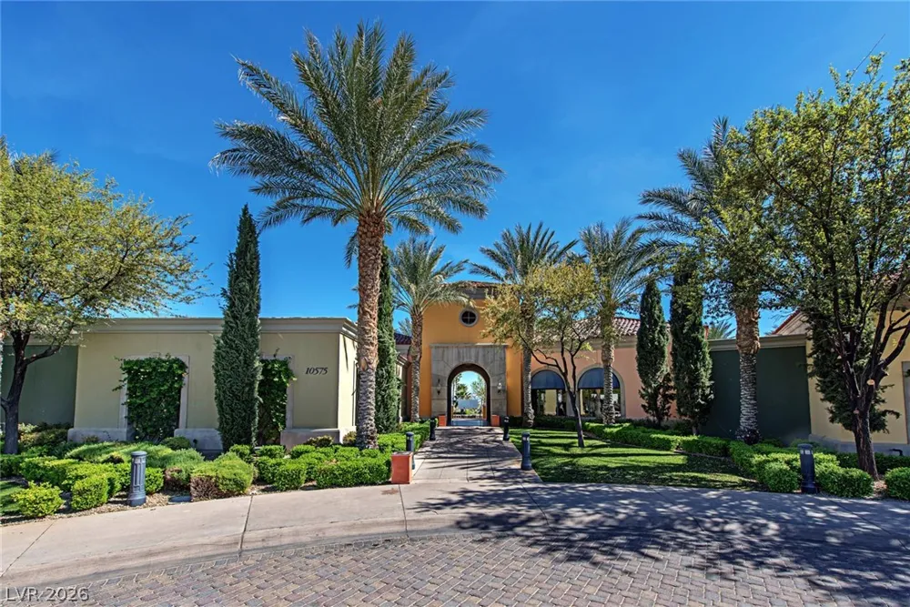 10266 Romantico Drive Las Vegas, NV 89135