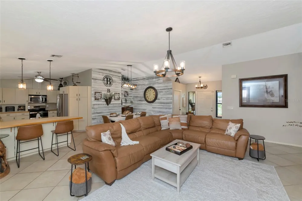 710 MYAKKA RD Sarasota, FL 34240