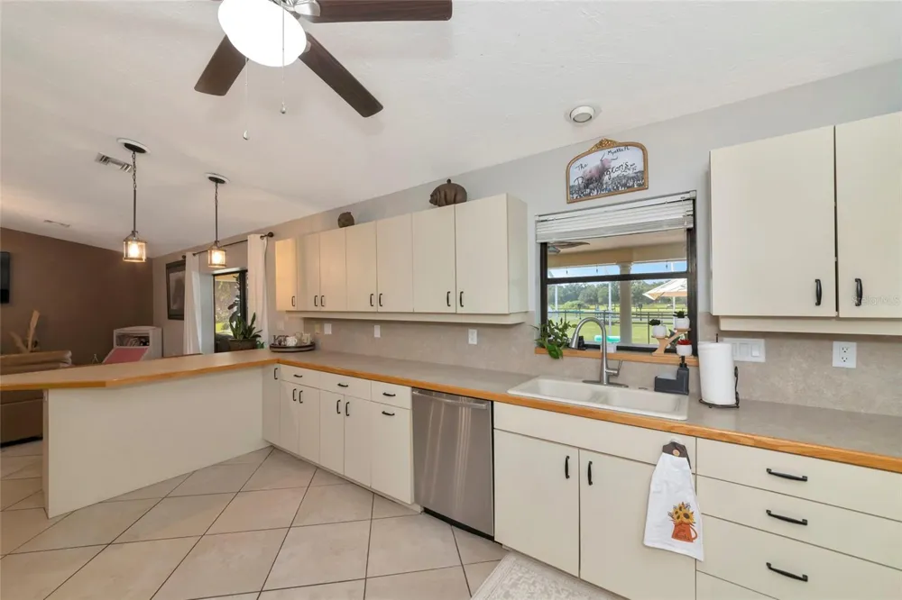 710 MYAKKA RD Sarasota, FL 34240