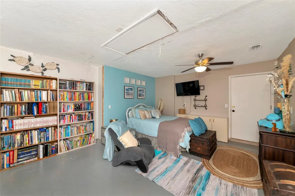 710 MYAKKA RD Sarasota, FL 34240