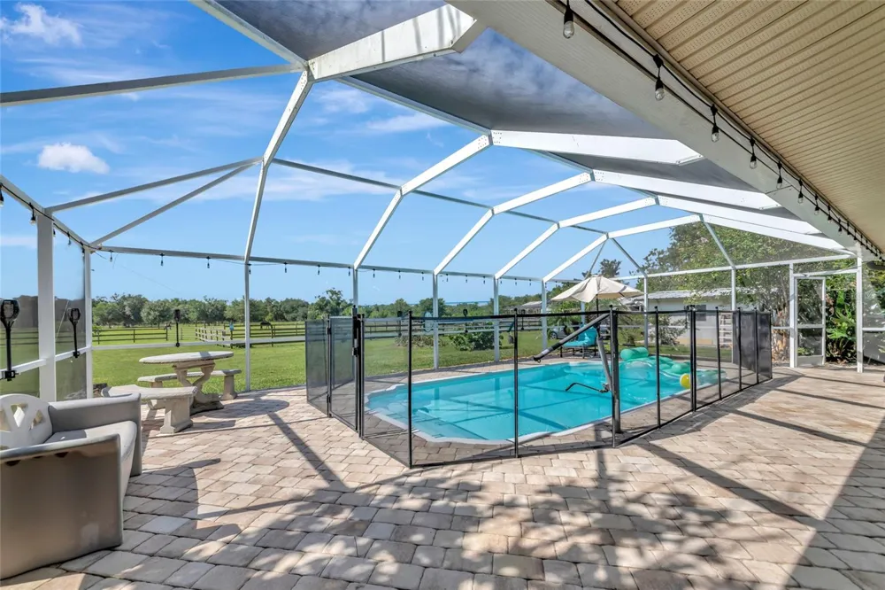 710 MYAKKA RD Sarasota, FL 34240