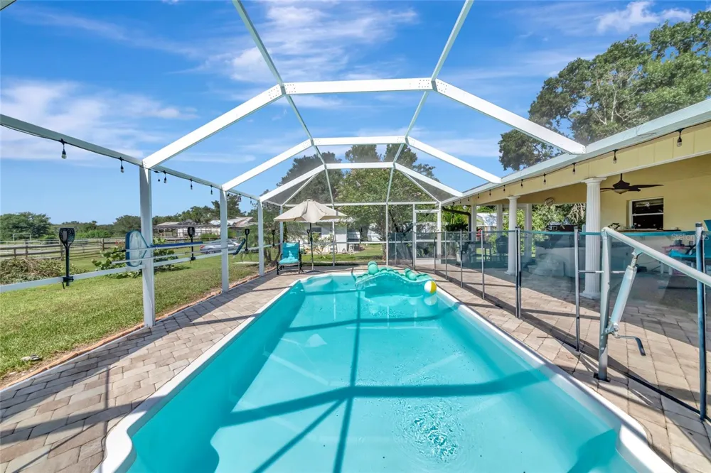 710 MYAKKA RD Sarasota, FL 34240