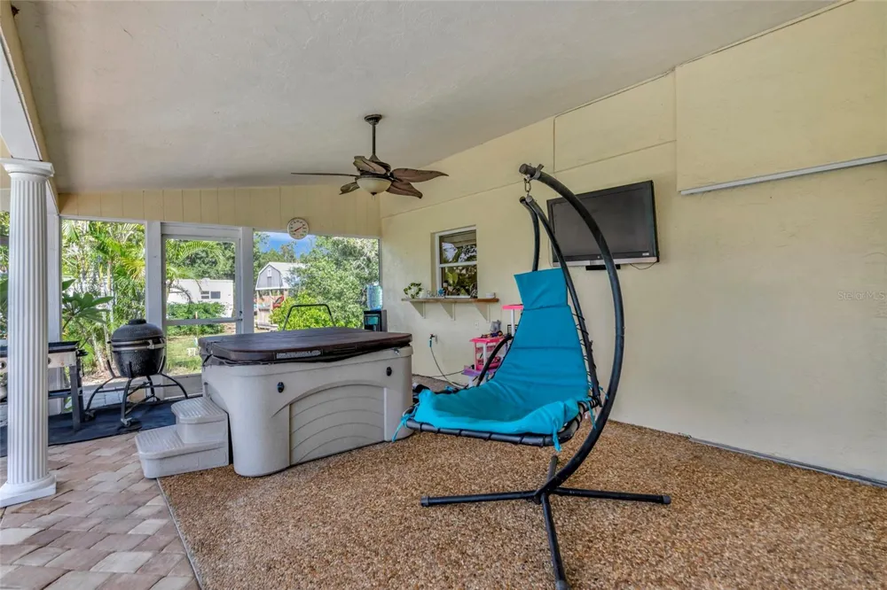710 MYAKKA RD Sarasota, FL 34240