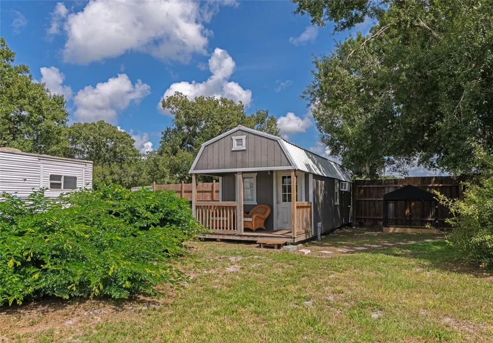 710 MYAKKA RD Sarasota, FL 34240