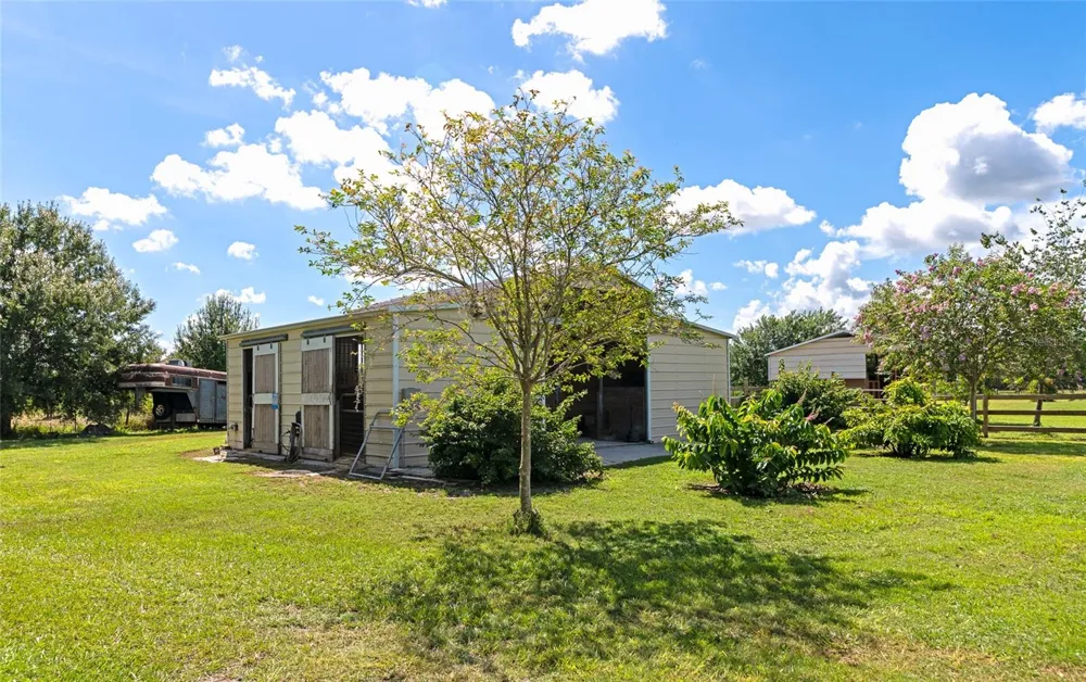710 MYAKKA RD Sarasota, FL 34240