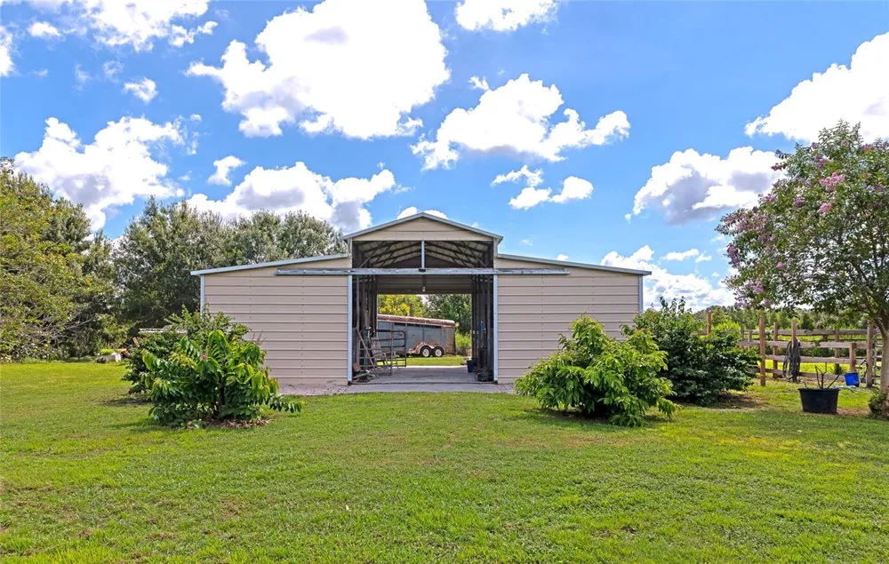 710 MYAKKA RD Sarasota, FL 34240