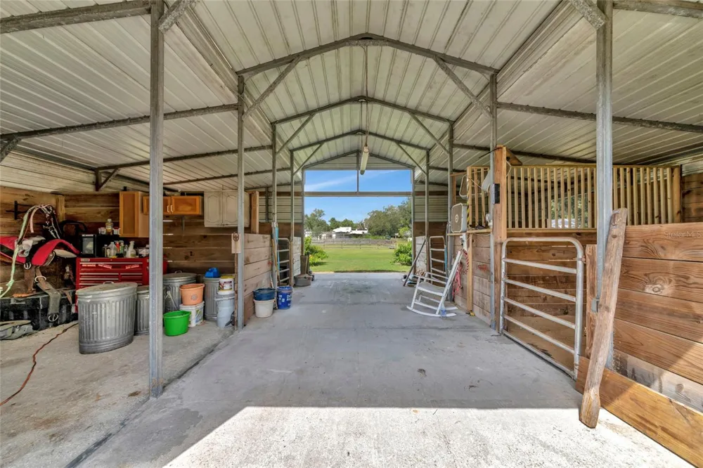 710 MYAKKA RD Sarasota, FL 34240