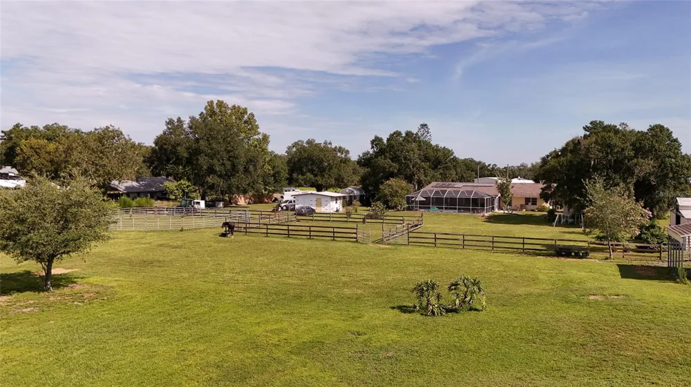 710 MYAKKA RD Sarasota, FL 34240
