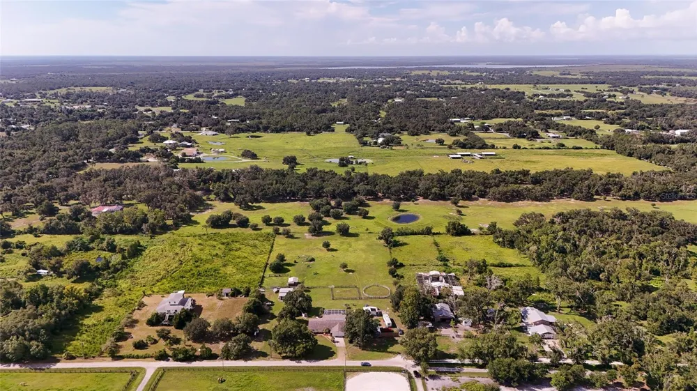 710 MYAKKA RD Sarasota, FL 34240