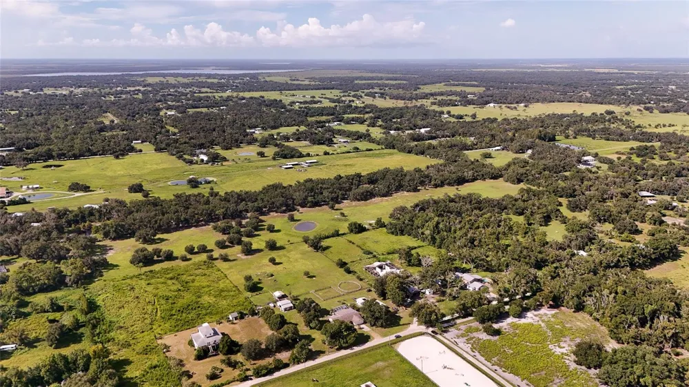 710 MYAKKA RD Sarasota, FL 34240