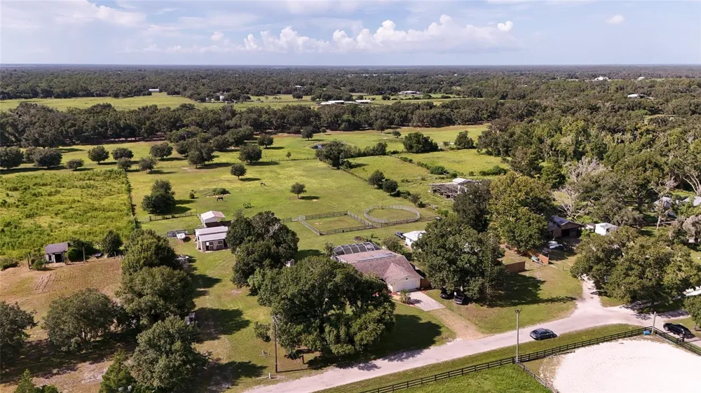 710 MYAKKA RD Sarasota, FL 34240