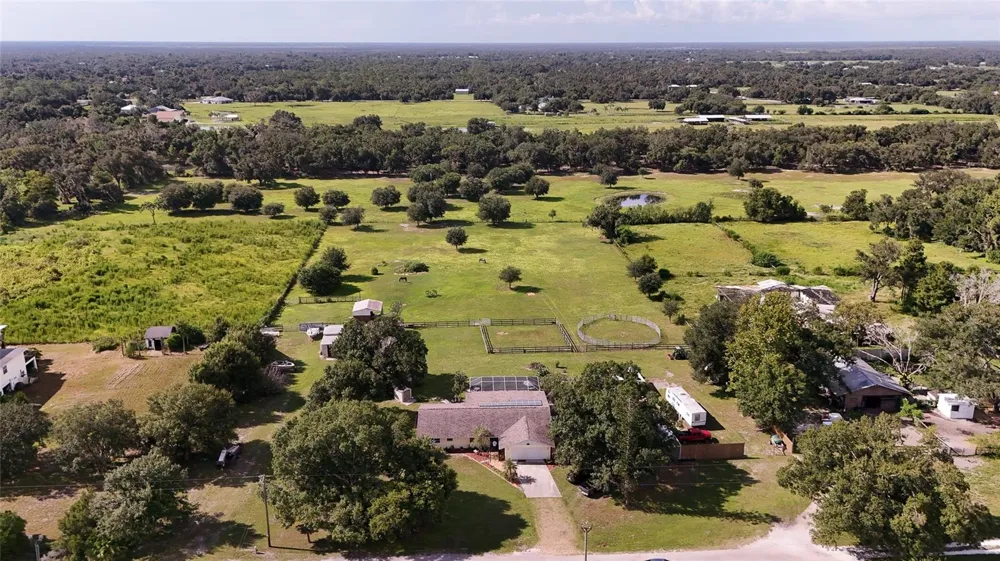 710 MYAKKA RD Sarasota, FL 34240