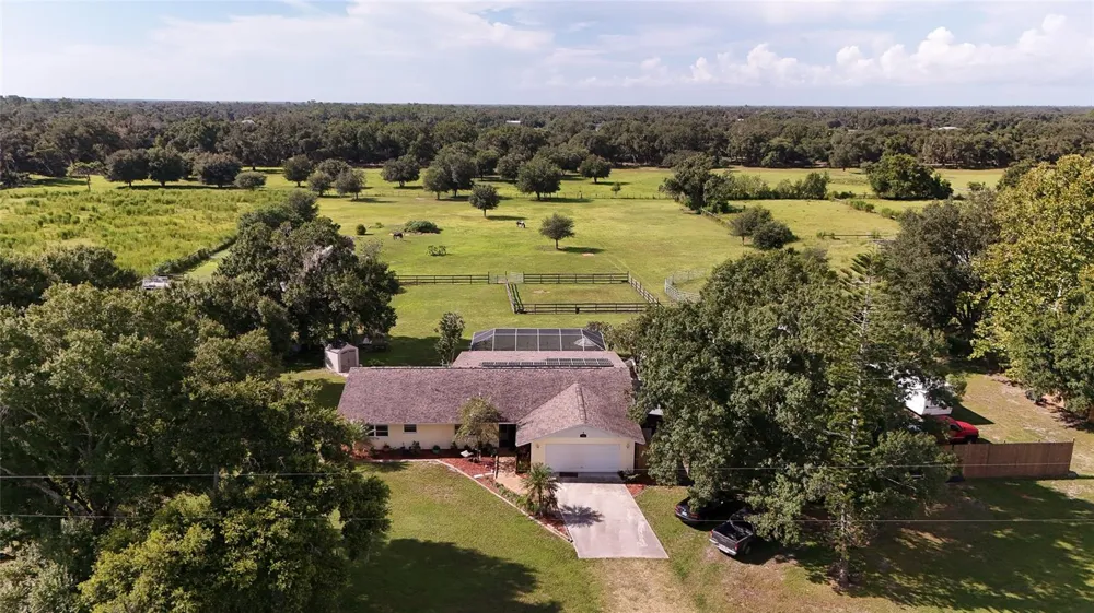 710 MYAKKA RD Sarasota, FL 34240
