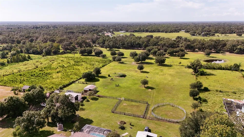710 MYAKKA RD Sarasota, FL 34240