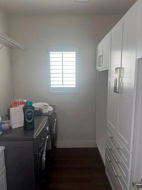 8418 FOXWORTH CIRCLE #42 Orlando, FL 32819