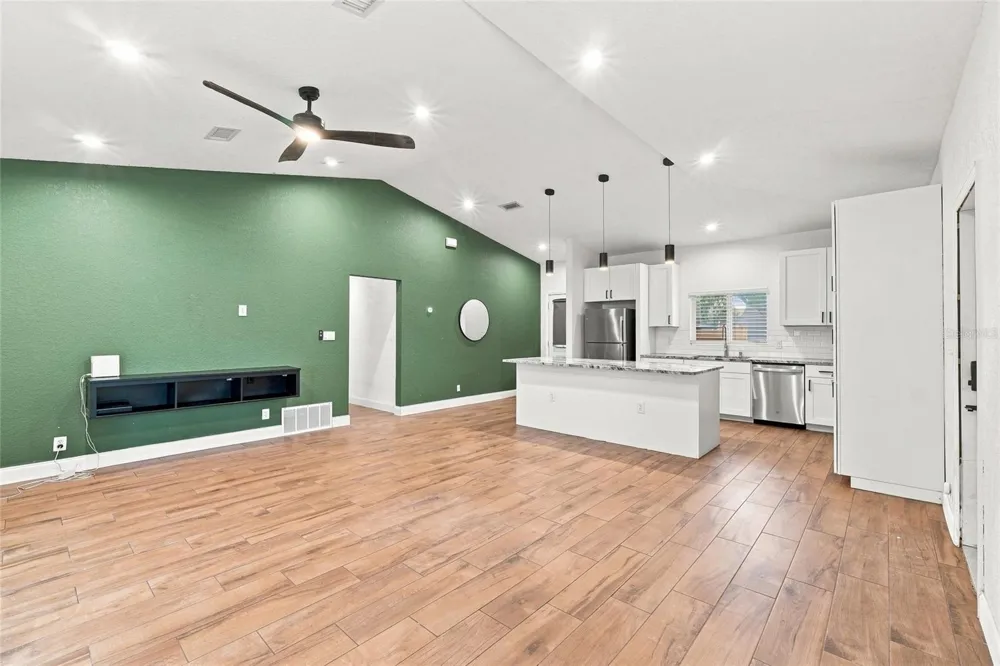 8502 OAK BLUFF DRIVE Orlando, FL 32827