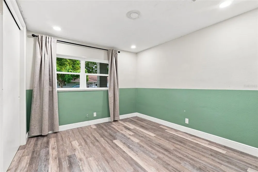 8502 OAK BLUFF DRIVE Orlando, FL 32827