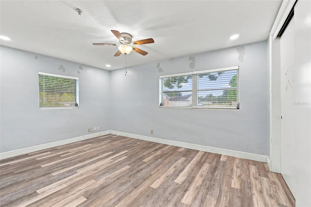 8502 OAK BLUFF DRIVE Orlando, FL 32827