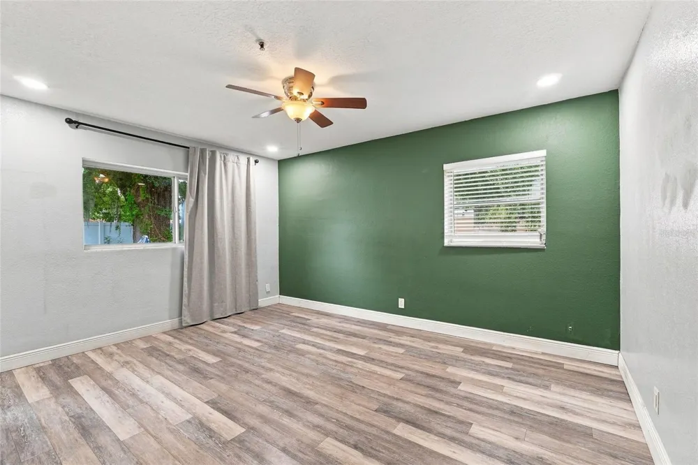 8502 OAK BLUFF DRIVE Orlando, FL 32827