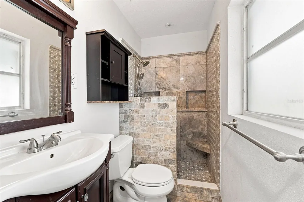 8502 OAK BLUFF DRIVE Orlando, FL 32827