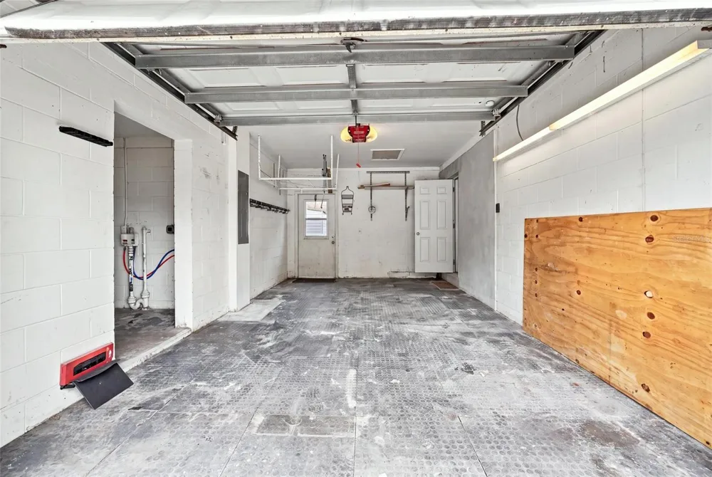 8502 OAK BLUFF DRIVE Orlando, FL 32827