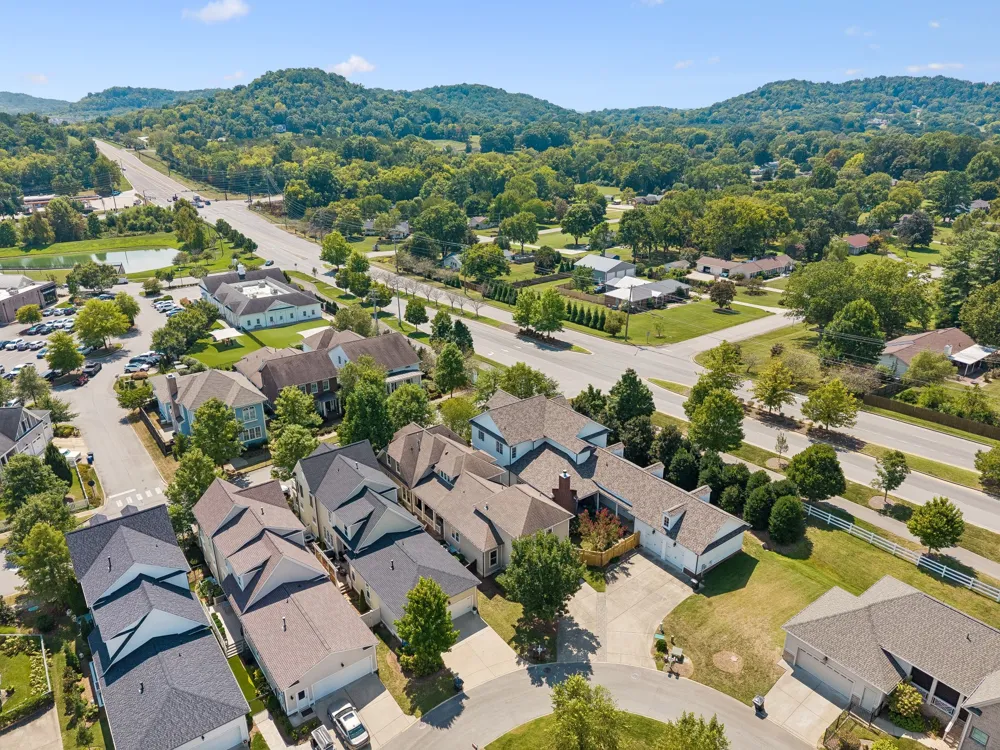 96 Poplar St Franklin, TN 37064
