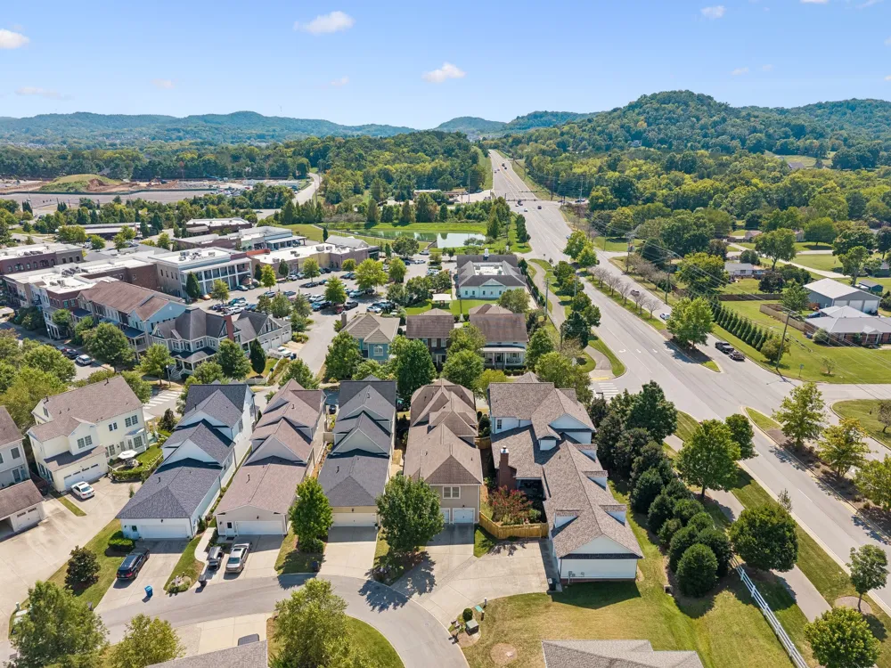 96 Poplar St Franklin, TN 37064