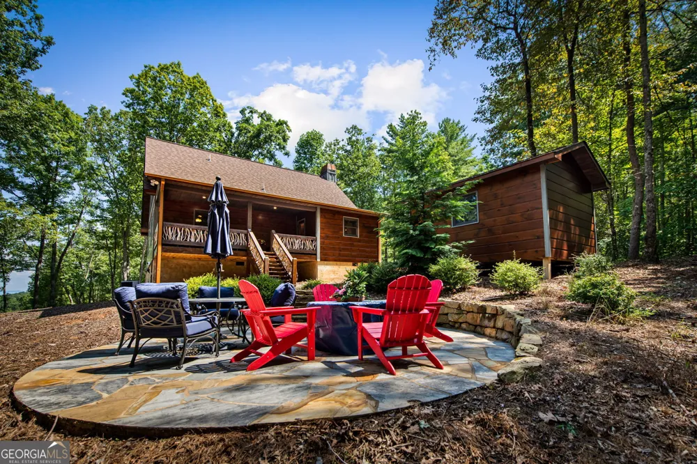 60 OASIS DR Blue Ridge, GA 30513