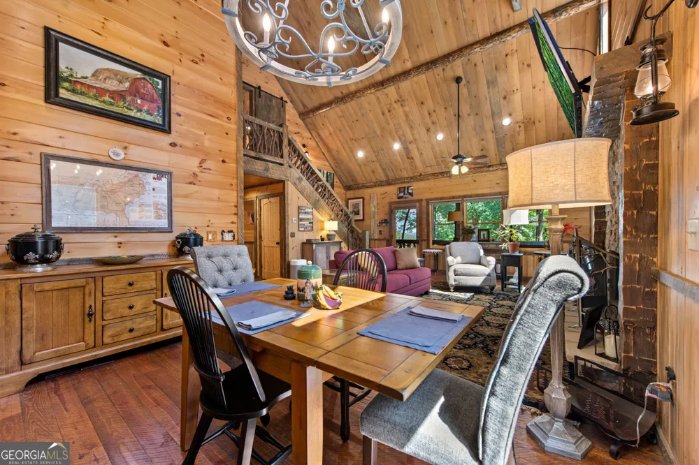 60 OASIS DR Blue Ridge, GA 30513