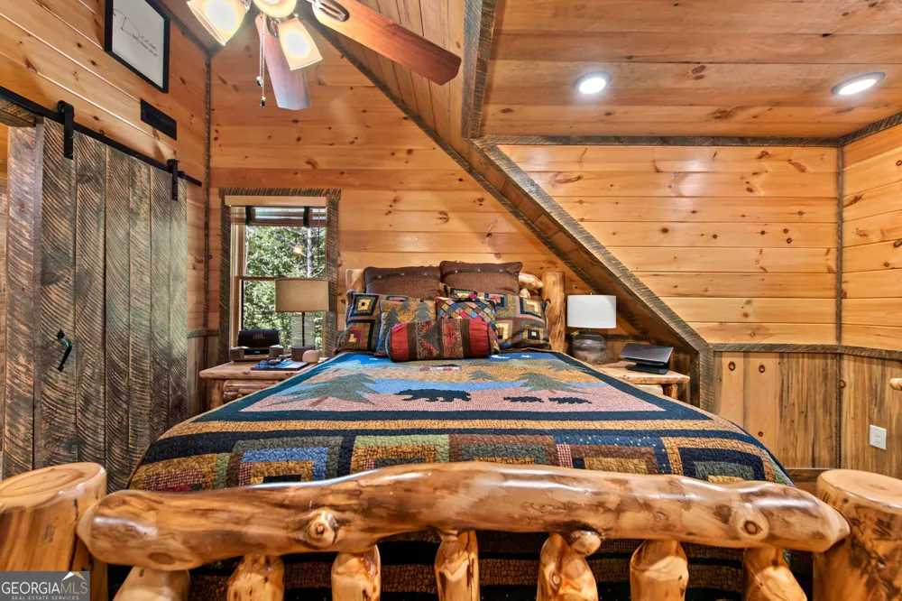 60 OASIS DR Blue Ridge, GA 30513