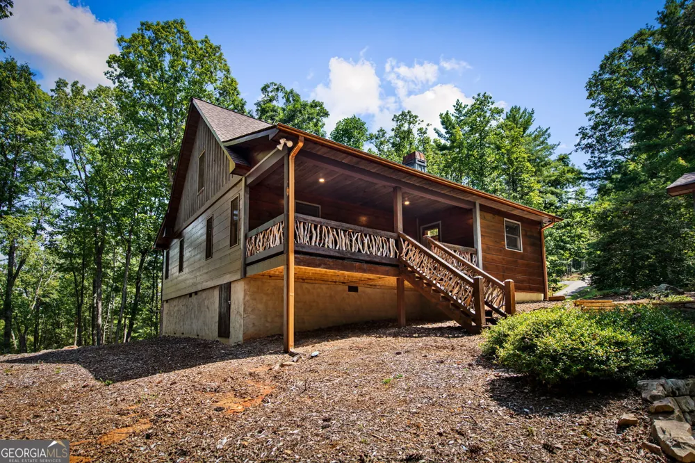 60 OASIS DR Blue Ridge, GA 30513