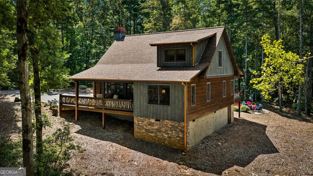 60 OASIS DR Blue Ridge, GA 30513