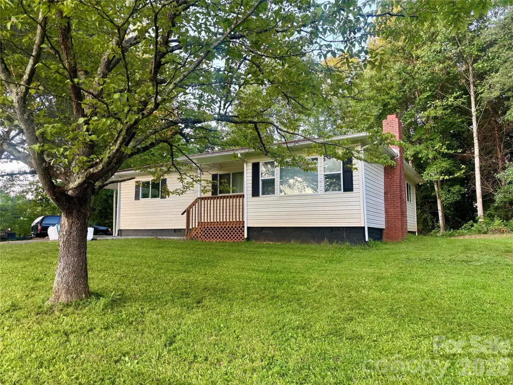 6622 Mountain Grove Road Hickory, NC 28602