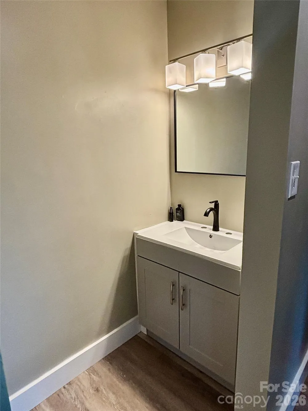 6622 Mountain Grove Road Hickory, NC 28602