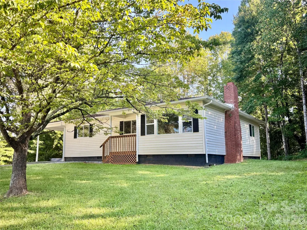 6622 Mountain Grove Road Hickory, NC 28602