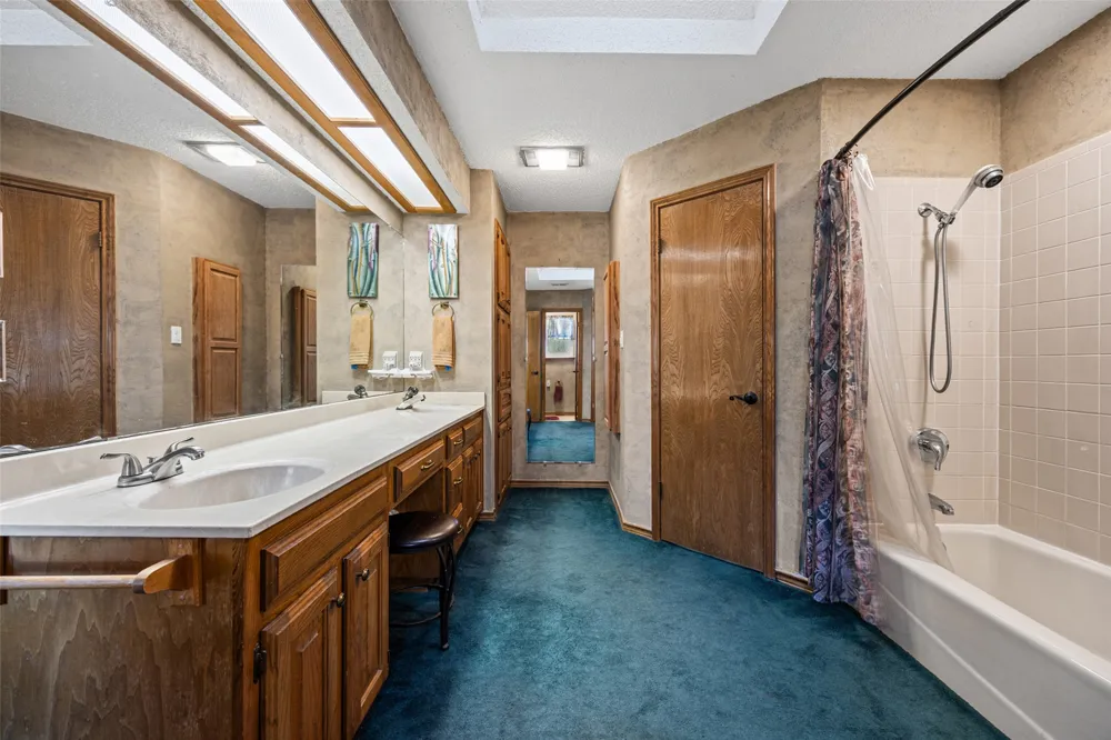 11006 Brodie Lane Austin, TX 78748