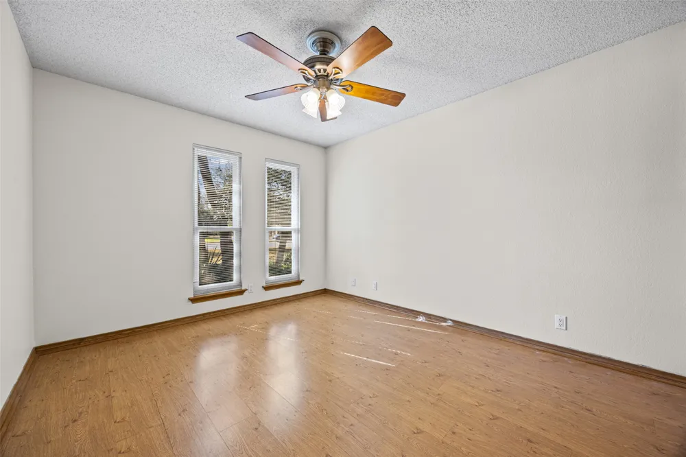 11006 Brodie Lane Austin, TX 78748