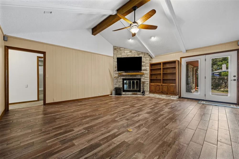 11006 Brodie Lane Austin, TX 78748
