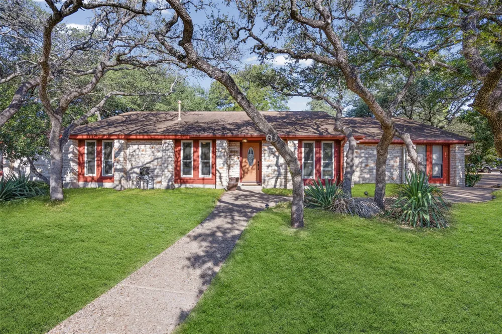 11006 Brodie Lane Austin, TX 78748