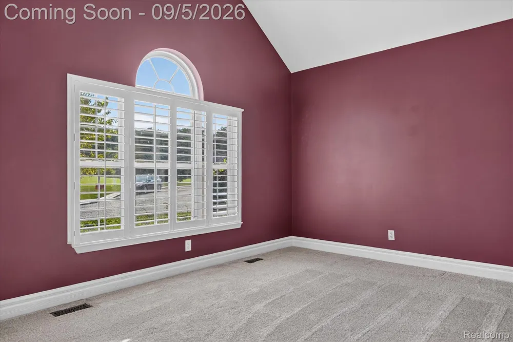 26121 Valhalla Drive Farmington Hills City, MI 48331