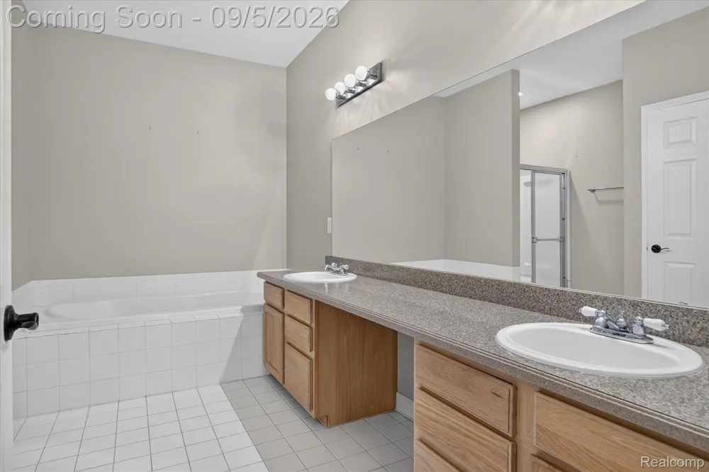 26121 Valhalla Drive Farmington Hills City, MI 48331