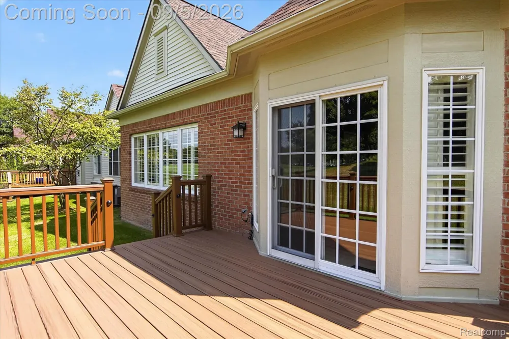 26121 Valhalla Drive Farmington Hills City, MI 48331
