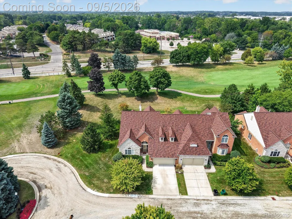 26121 Valhalla Drive Farmington Hills City, MI 48331