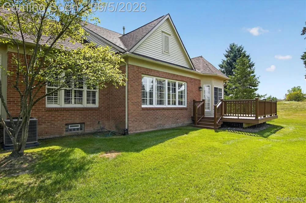 26121 Valhalla Drive Farmington Hills City, MI 48331