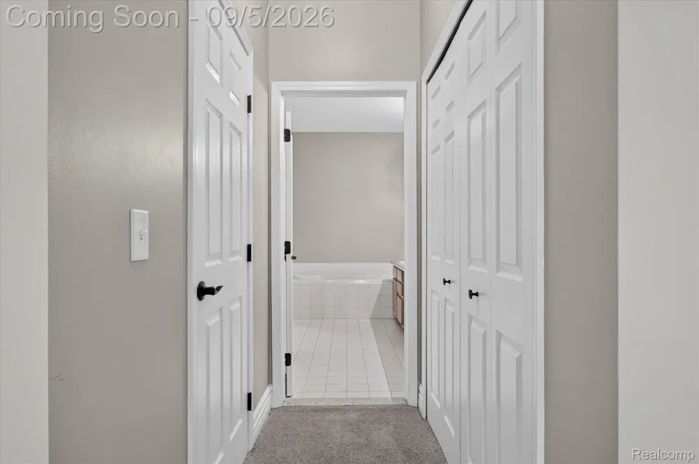 26121 Valhalla Drive Farmington Hills City, MI 48331
