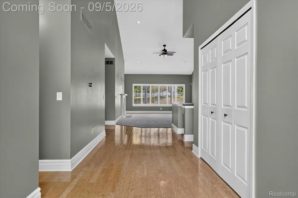26121 Valhalla Drive Farmington Hills City, MI 48331