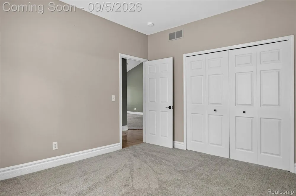 26121 Valhalla Drive Farmington Hills City, MI 48331
