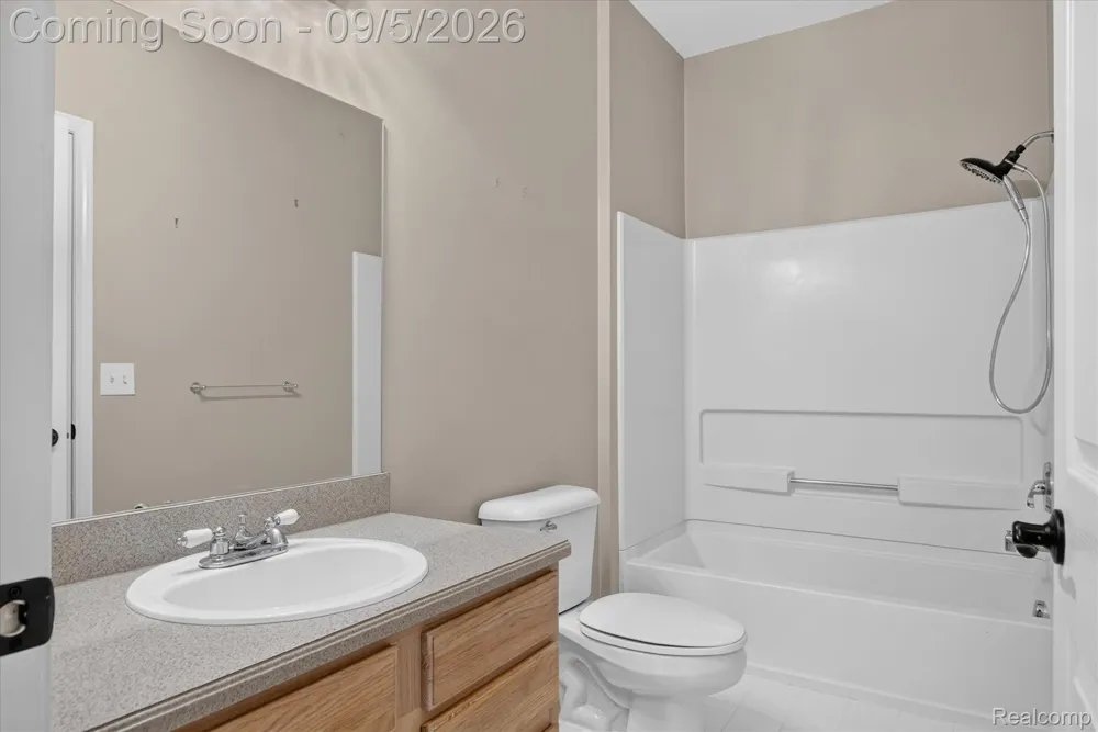 26121 Valhalla Drive Farmington Hills City, MI 48331