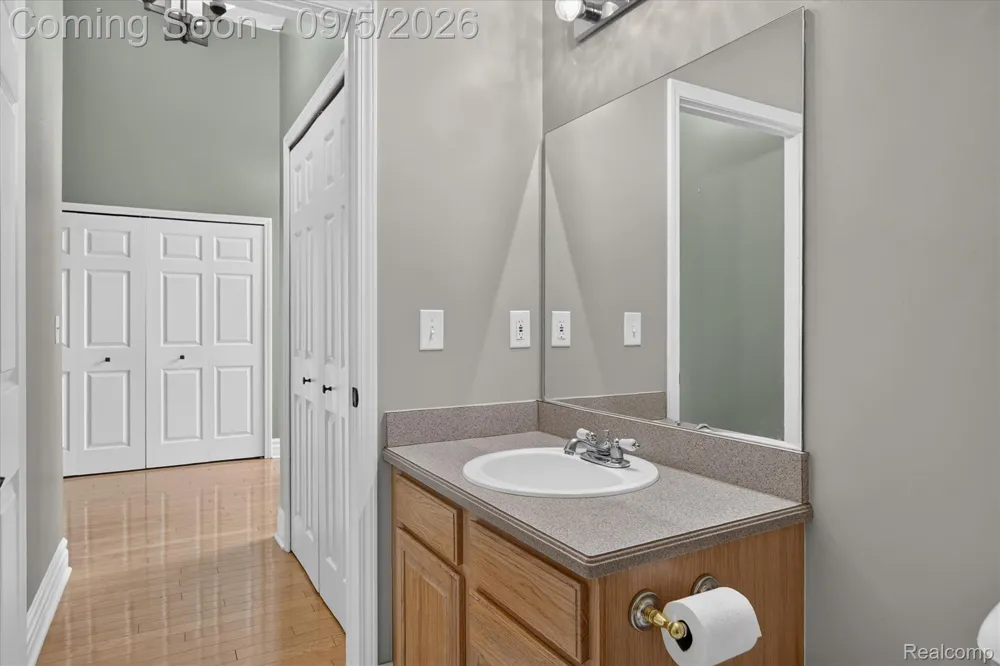 26121 Valhalla Drive Farmington Hills City, MI 48331