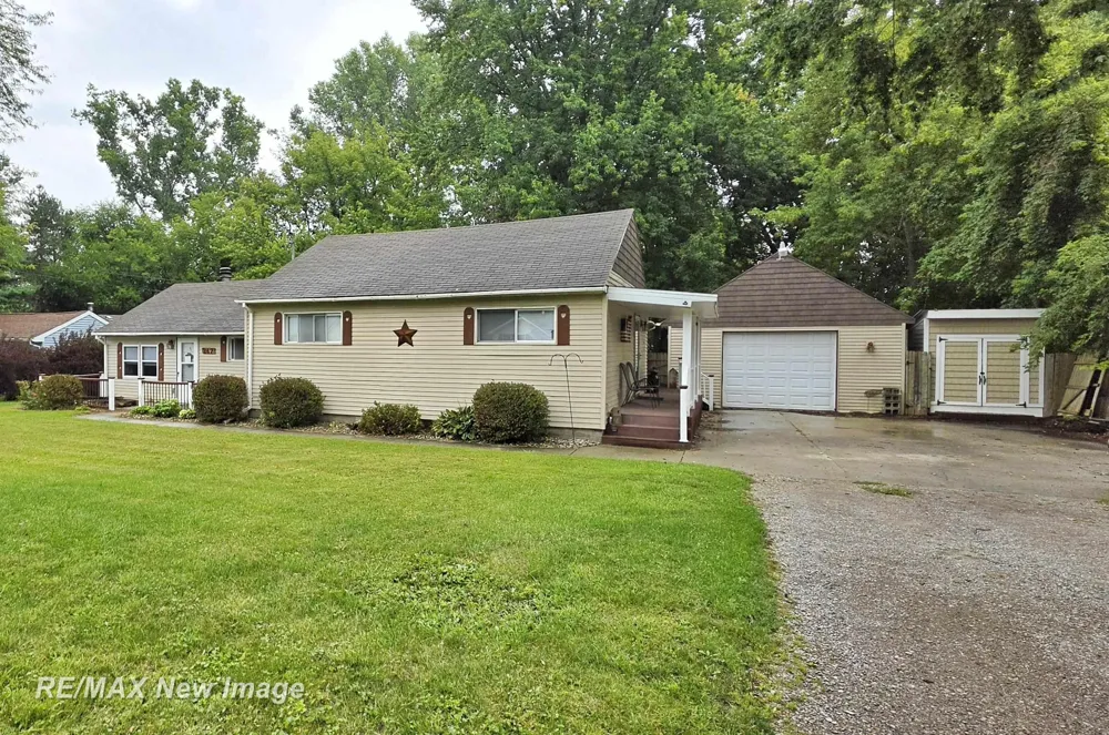 247 Sparling Street Thomas Township, MI 48609